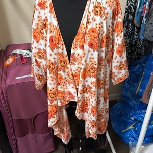 LuLaRoe Monroe Kimono